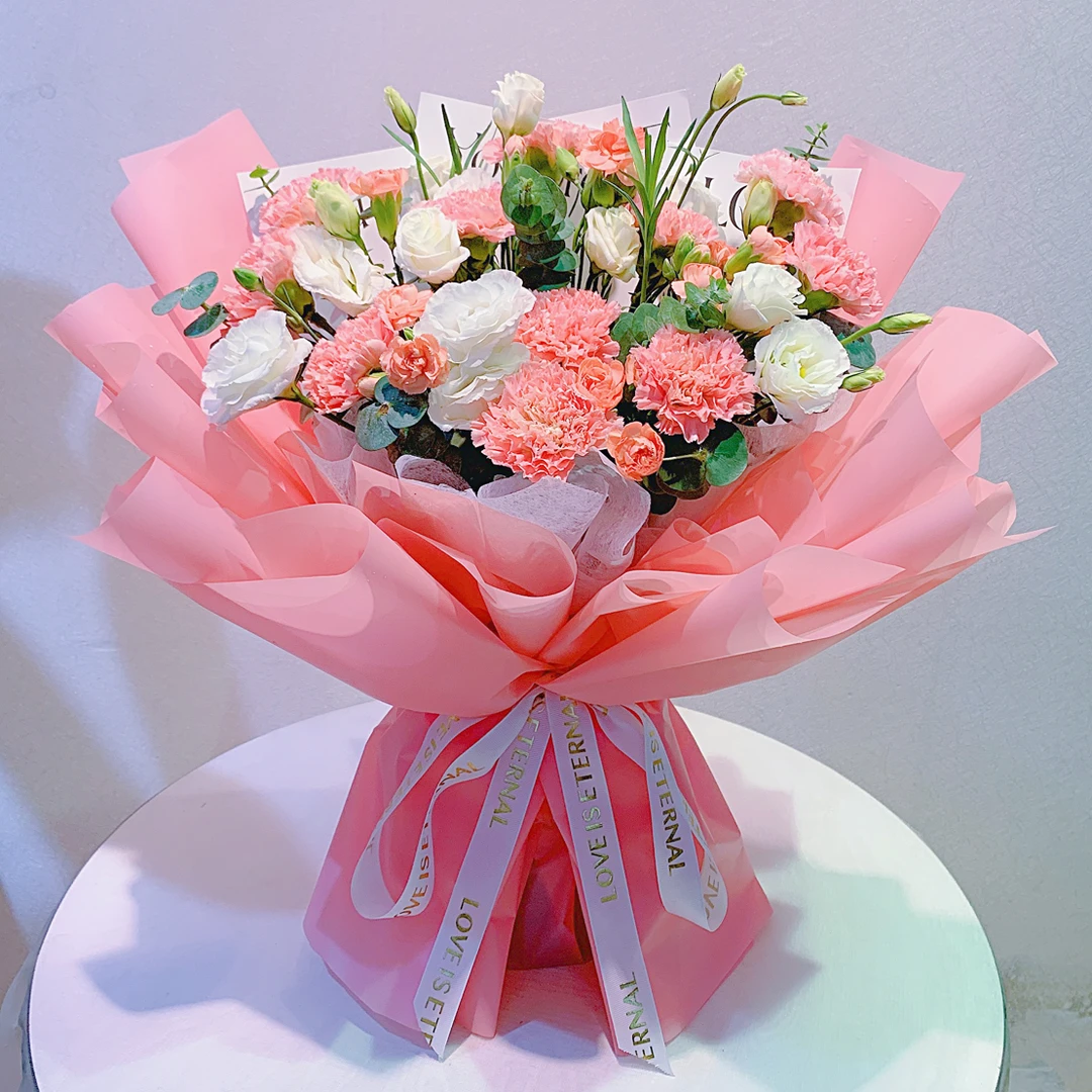 【送妈妈】康乃馨百合玫瑰混搭鲜花花束送老师长辈生日小时达新奇特