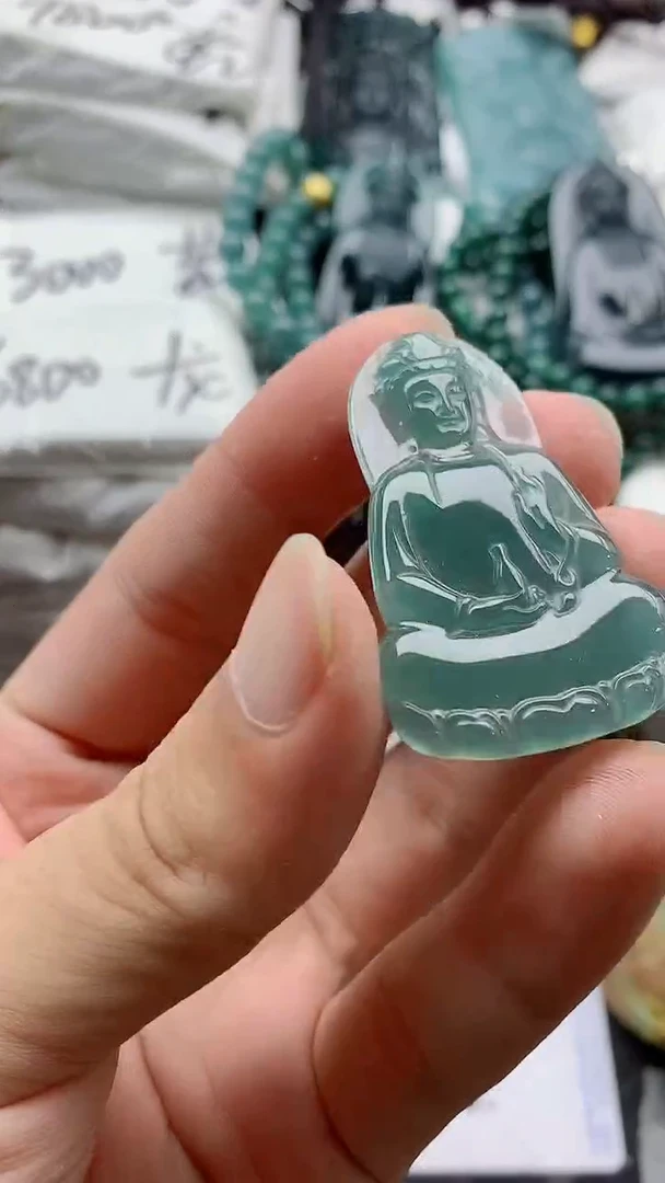 翡翠未镶嵌颈饰88888888