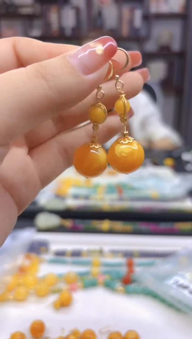 【闪购商品】蜜蜡耳饰14K金镶嵌耳坠E496