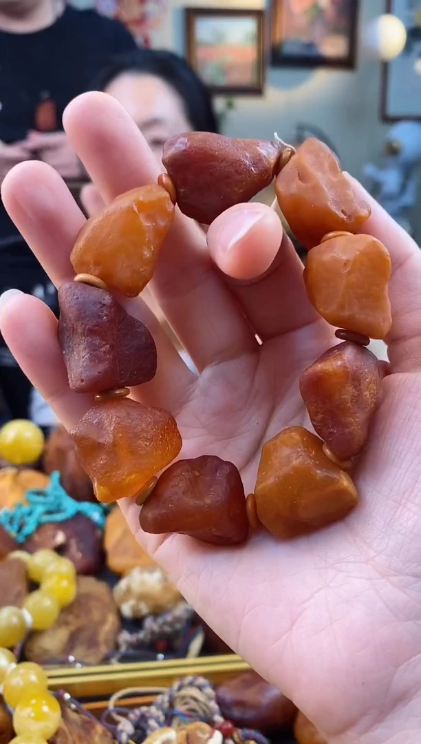【闪购商品】琥珀手串未镶嵌手串