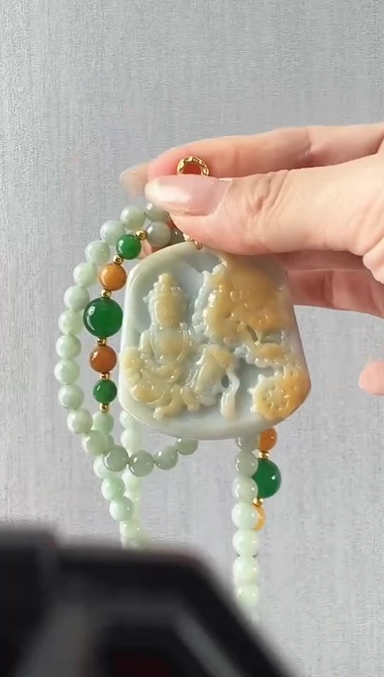 颈饰未镶嵌翡翠文殊