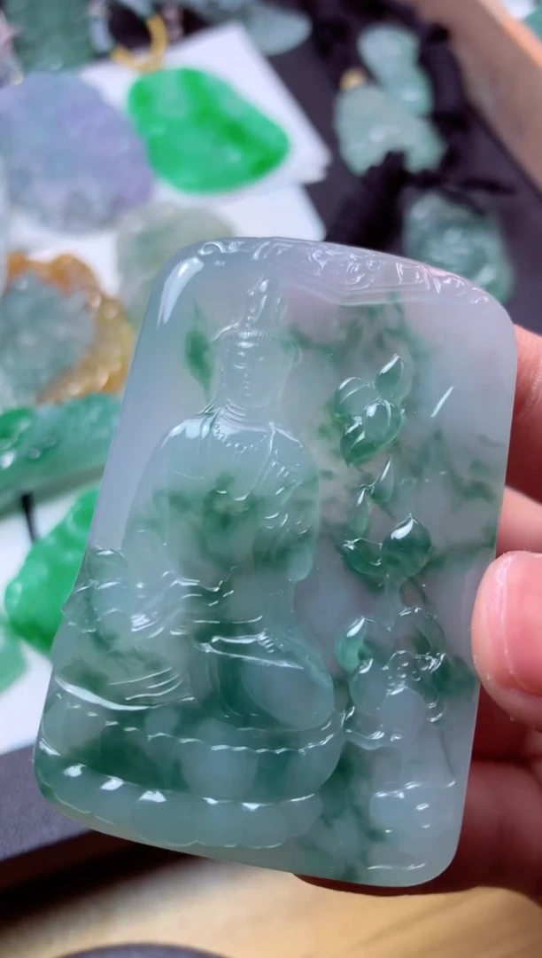 翡翠未镶嵌颈饰天然翡翠