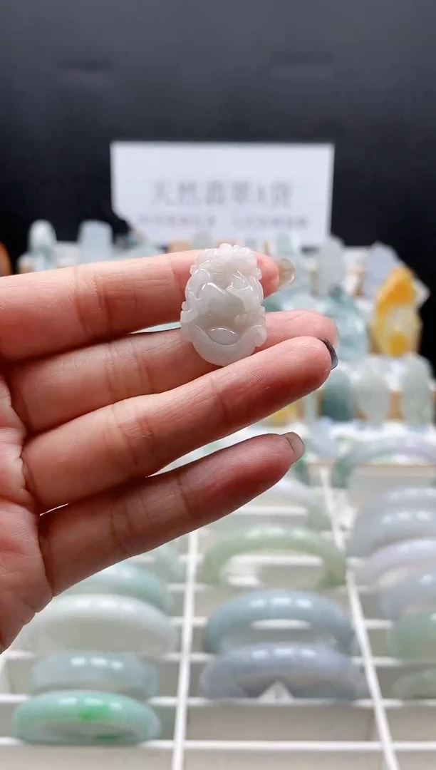 翡翠未镶嵌吊坠(不含链)88生肖马