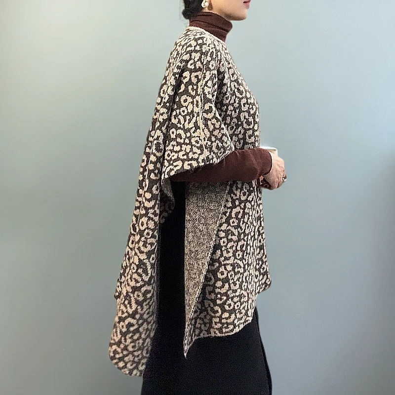 极简风时尚护颈保暖显瘦豹纹披肩百搭千鸟格时尚针织洋气流苏