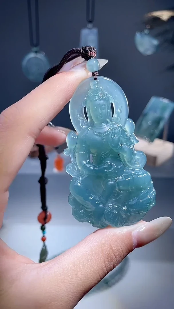 颈饰未镶嵌翡翠御龙观音