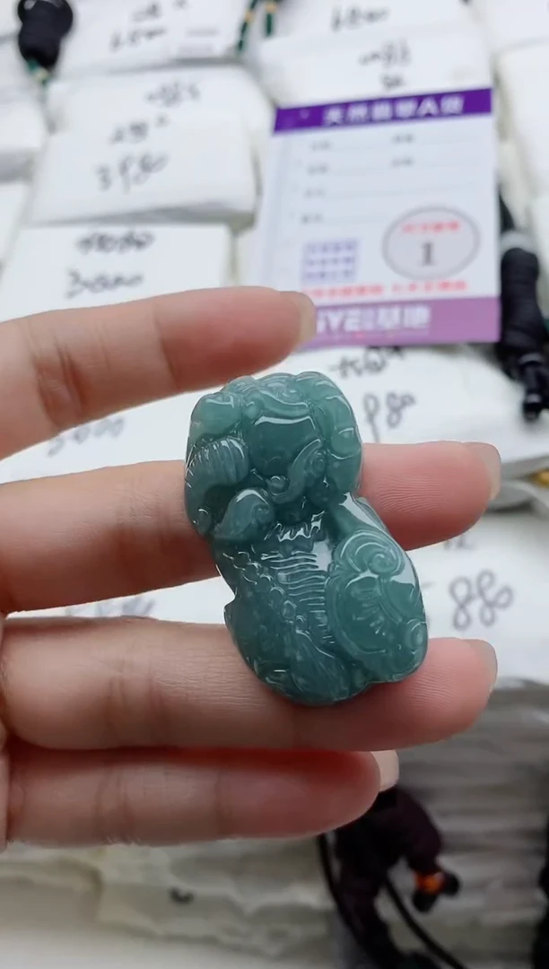 颈饰未镶嵌翡翠8