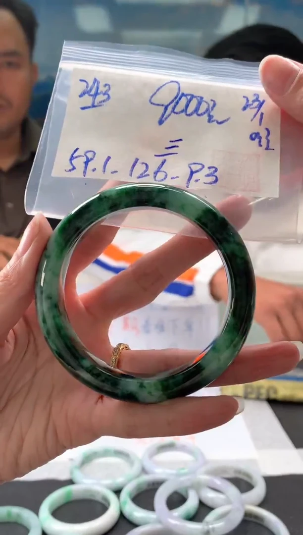 【闪购商品】翡翠手镯未镶嵌翡翠手镯 下单联系小耳机#243