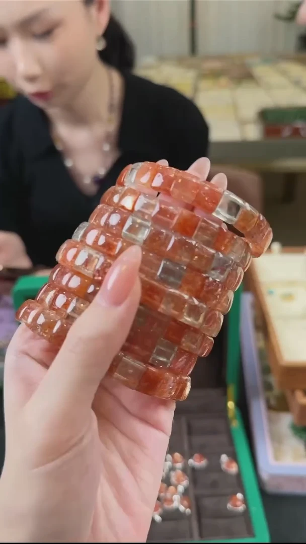 手链未镶嵌日光石手牌
