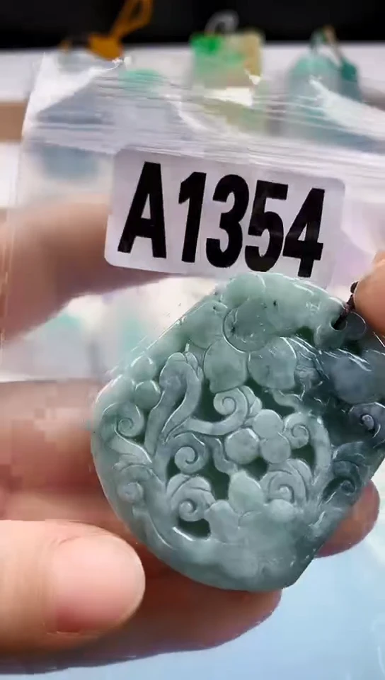 翡翠未镶嵌颈饰天然翡翠吊坠挂件