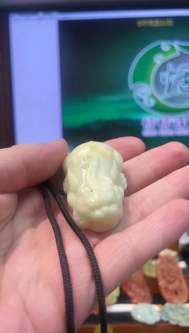 【闪购商品】岫玉吊坠未镶嵌·