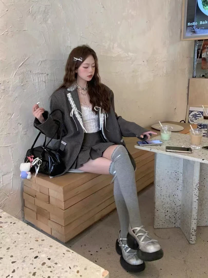 2024新款重工拼接蕾丝边 设计款呢子时尚新款西装外套9808