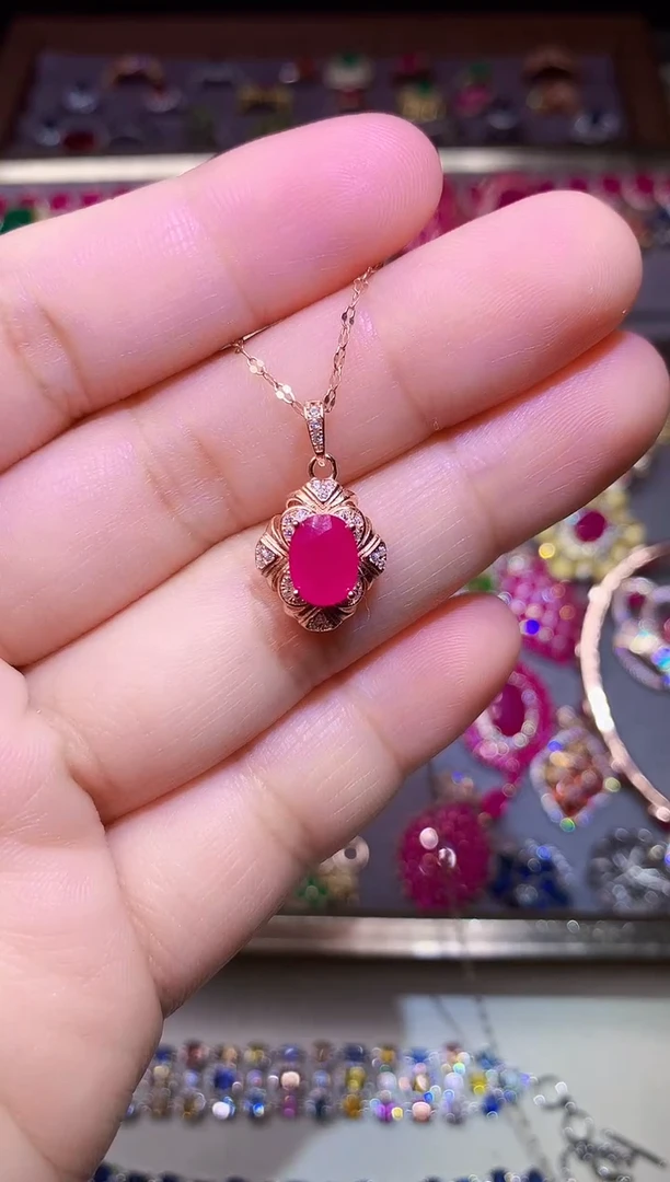 颈饰银S925镶嵌红宝石....