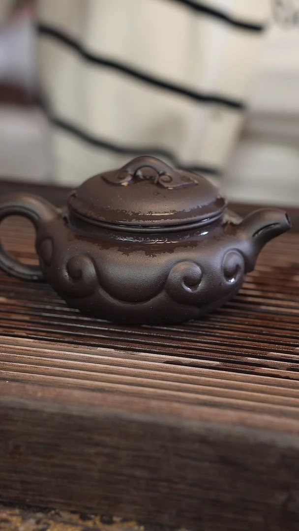 茶壶紫砂如意仿古 黑金砂 半手工 260cc