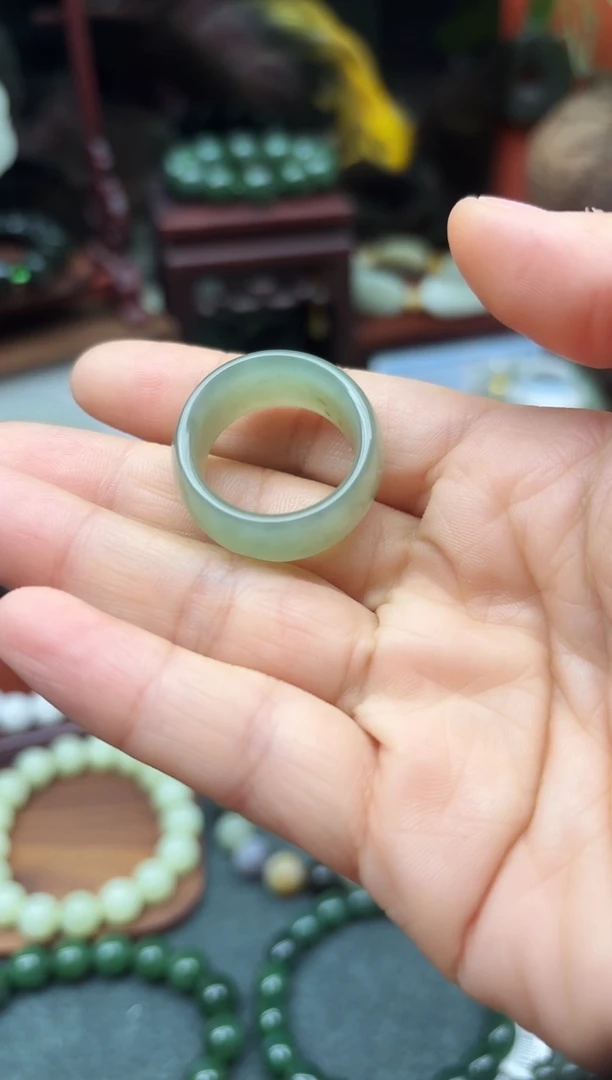 未镶嵌手链和田玉娟*29