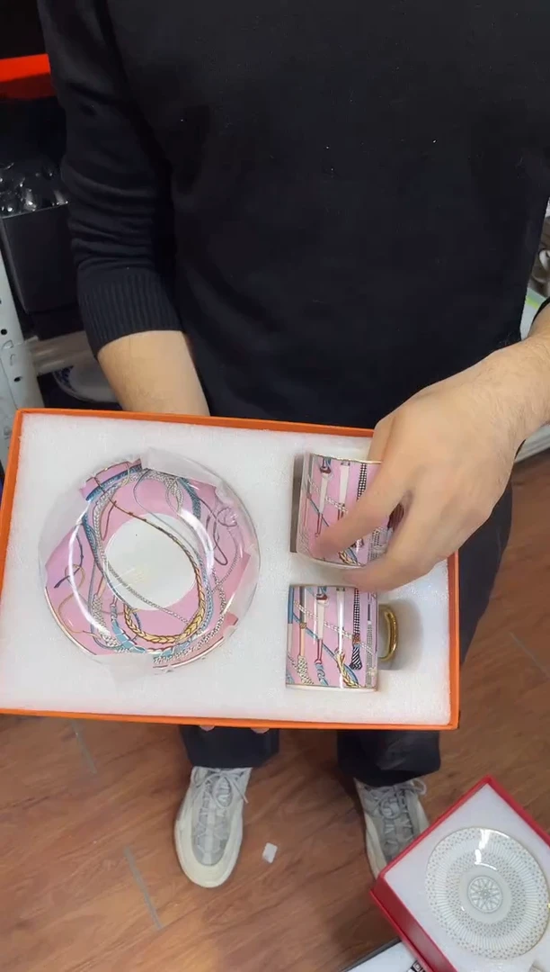 杯鸿辉家品牌瓷器，京东包邮！