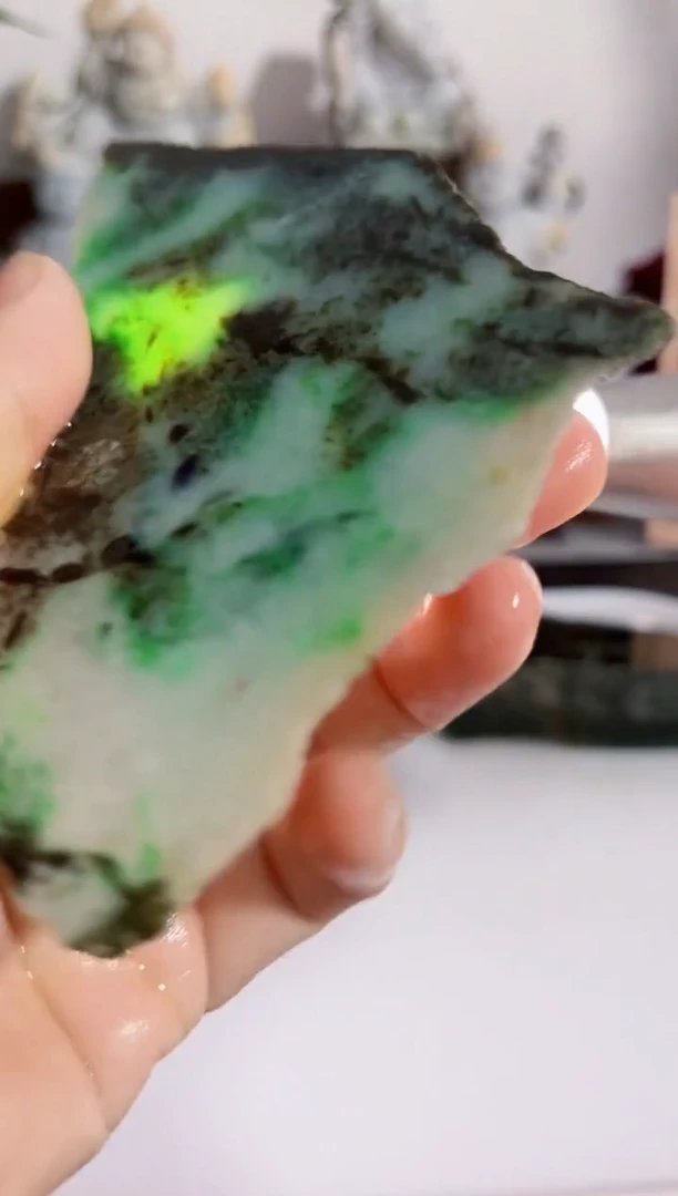 未镶嵌挂件翡翠472