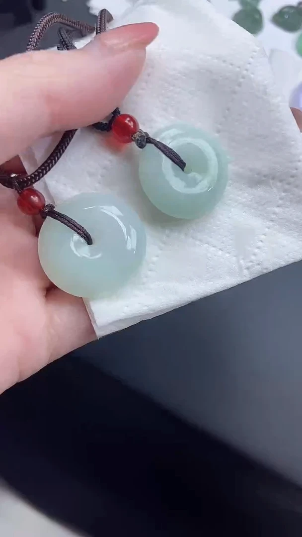 【闪购商品】翡翠吊坠(不含链)未镶嵌天然翡翠A货-吊坠