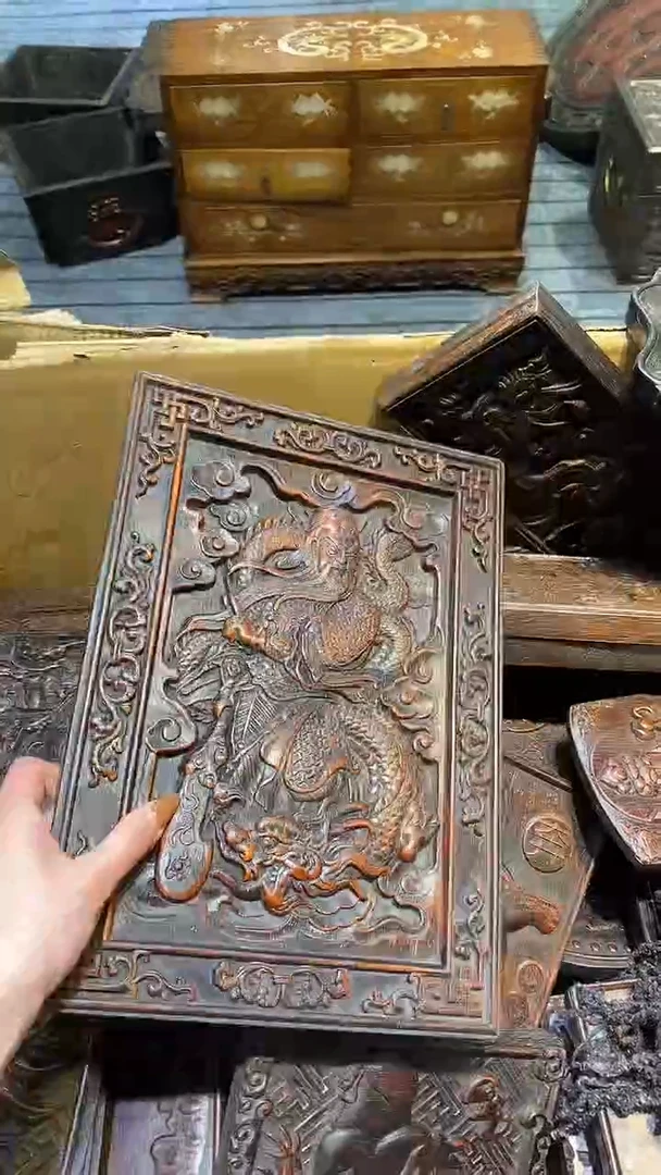 木紫檀雕刻一物一拍