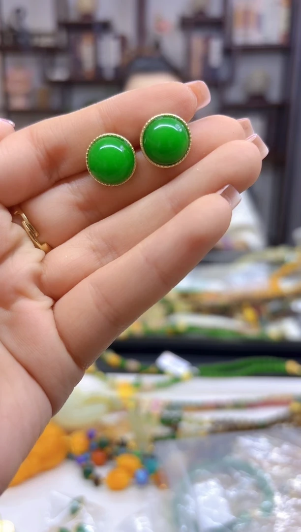 【闪购商品】翡翠耳饰14K金镶嵌耳钉E525