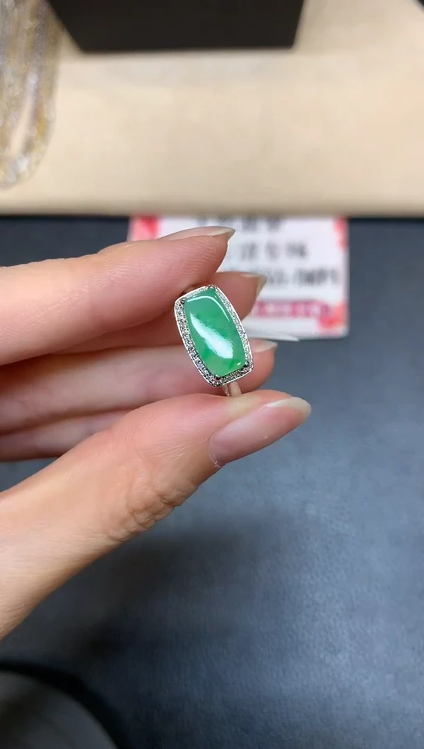 【闪购商品】翡翠戒指18K金镶嵌【无鉴赏期
