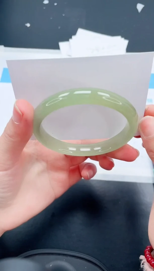 【闪购商品】石英质玉手镯未镶嵌399-59.4