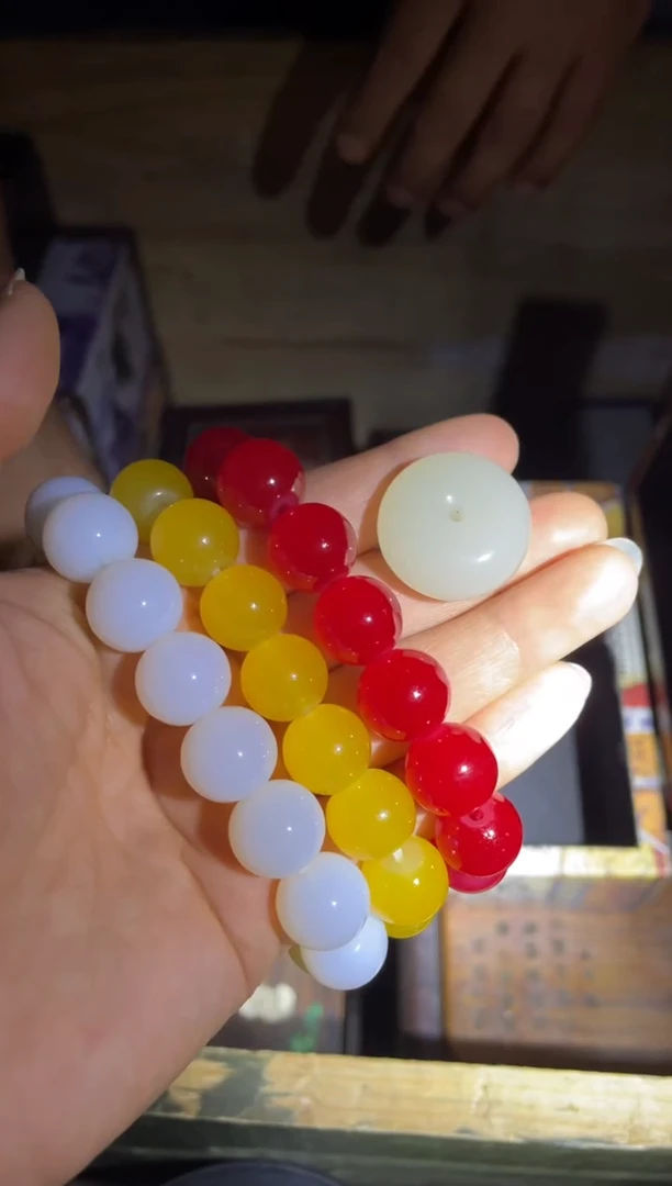 和田玉未镶嵌颈饰手串三件一起给