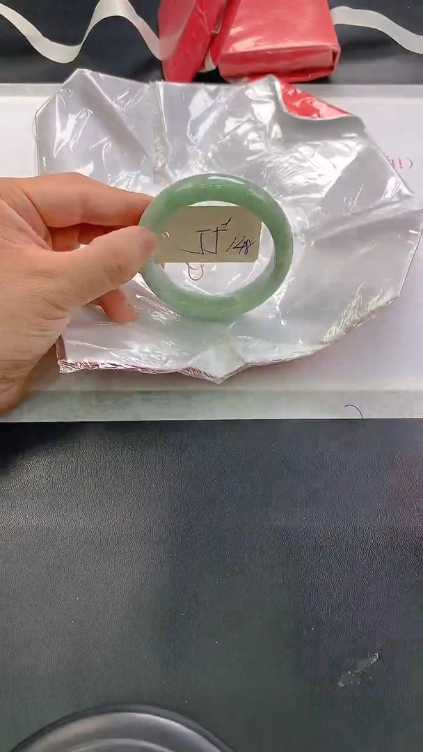 未镶嵌手镯翡翠148
