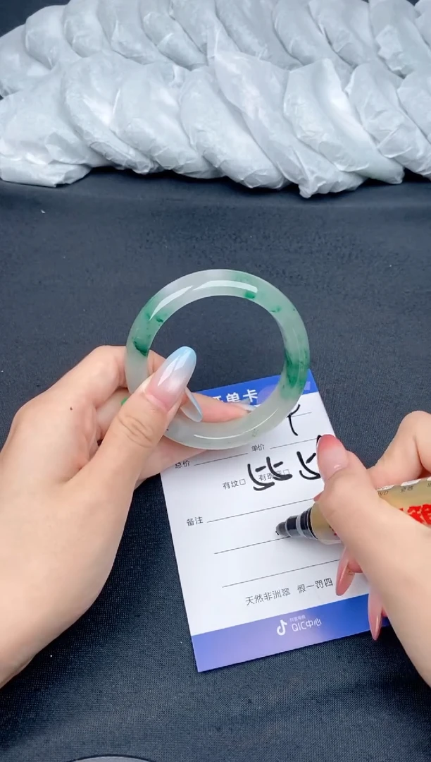 石英质玉（非洲翠）手镯合金非洲翠拍一发一4