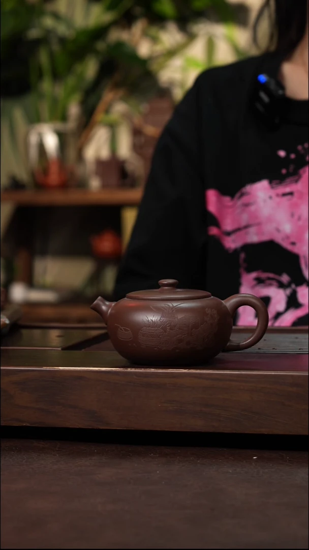 茶壶紫砂紫泥刻绘特价180cc左右