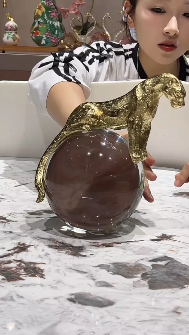 黄铜水晶球艺术摆件