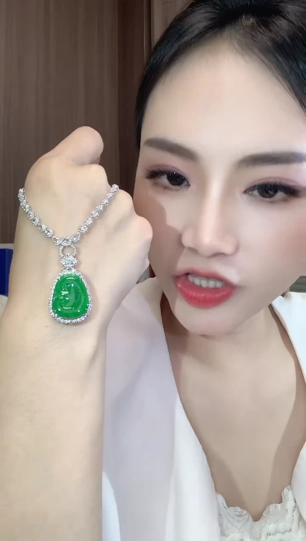 翡翠18K金镶嵌吊坠(不含链)如**?A96