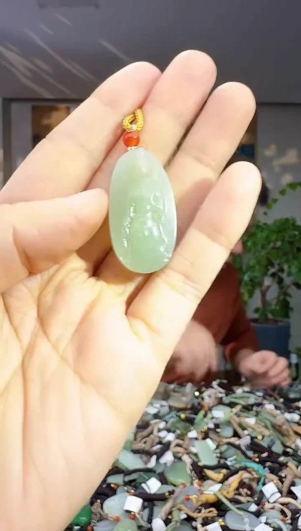 未镶嵌和田玉挂件拍一发一
