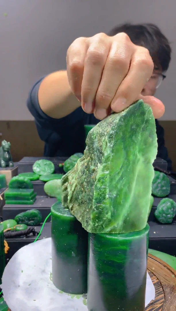 未镶嵌和田玉珠宝半成品1