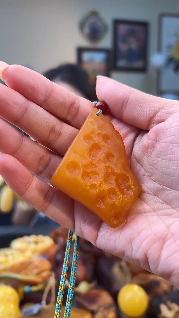 琥珀颈饰未镶嵌吊坠