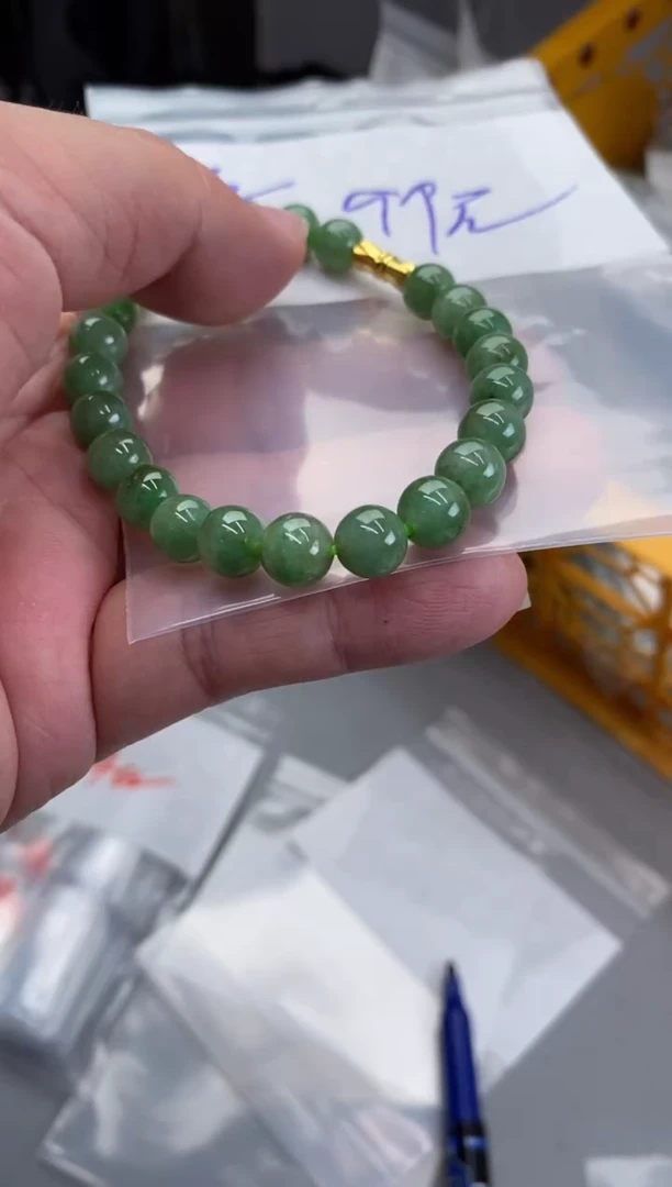 翡翠未镶嵌颈饰天然缅甸翡翠