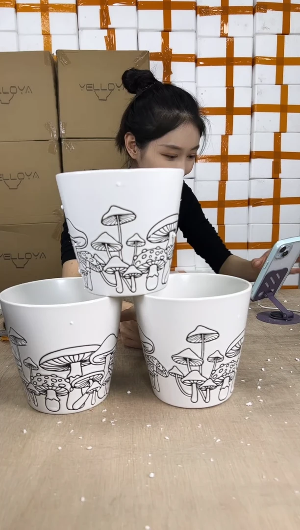 小蘑菇白三个15x14