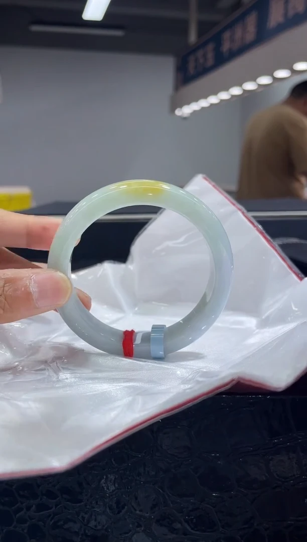 未镶嵌手镯翡翠3