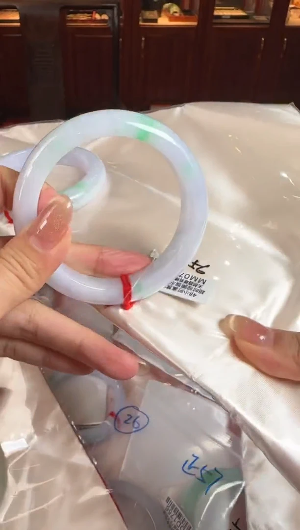 未镶嵌手镯翡翠56.6正圈MM0718(100元运营费