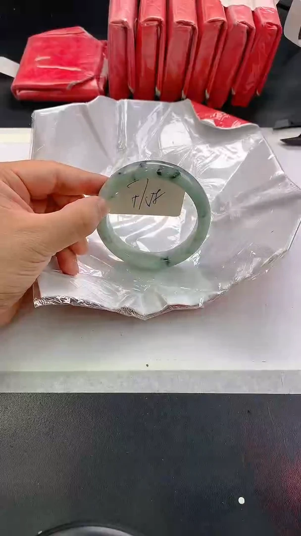 未镶嵌手镯翡翠148