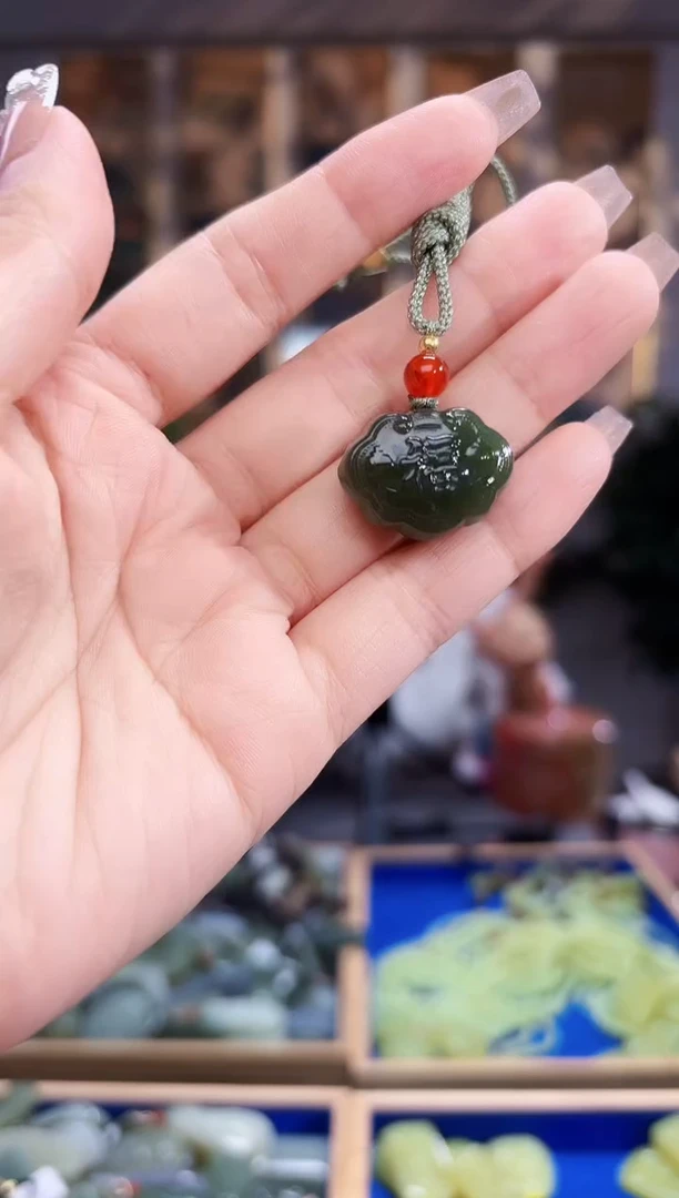 和田玉未镶嵌挂件拍一发一多样性发货