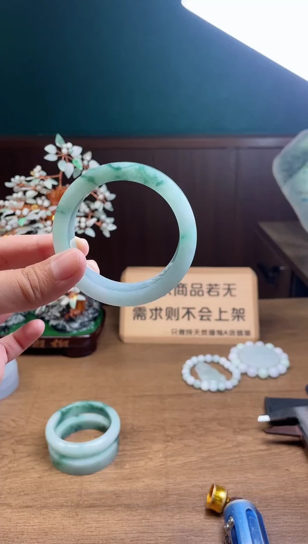【闪购商品】定制翡翠手镯未镶嵌定制