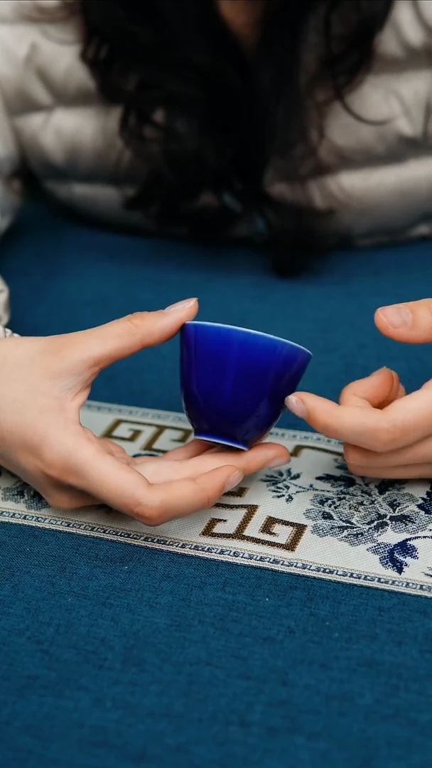 【闪购商品】宝石蓝小号直口杯（微瑕，介意勿拍)