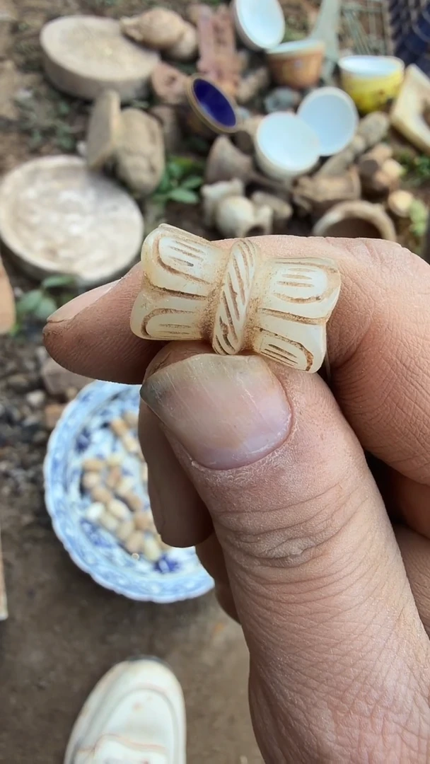 未镶嵌和田玉挂件周* 和田玉 摆件