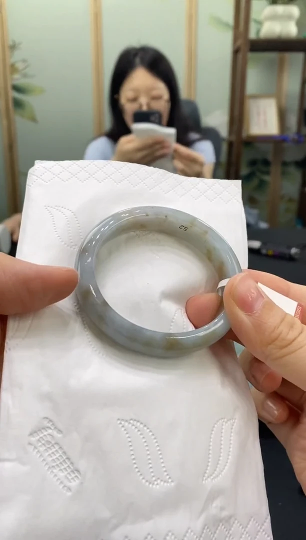翡翠手镯未镶嵌00001090