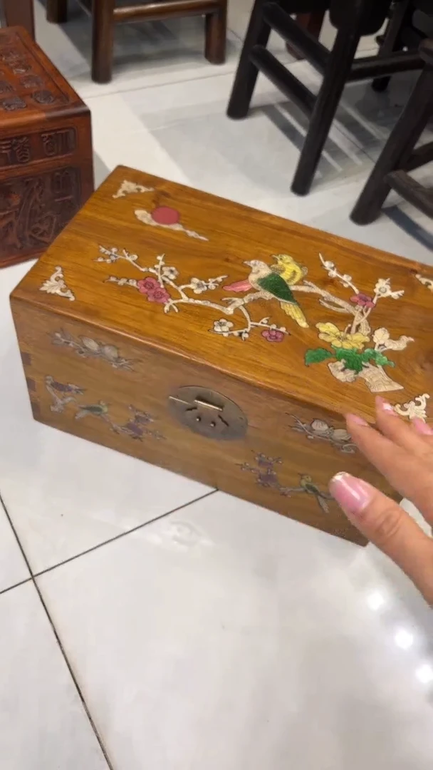 【闪购商品】木喜鹊登梅螺钿首饰箱