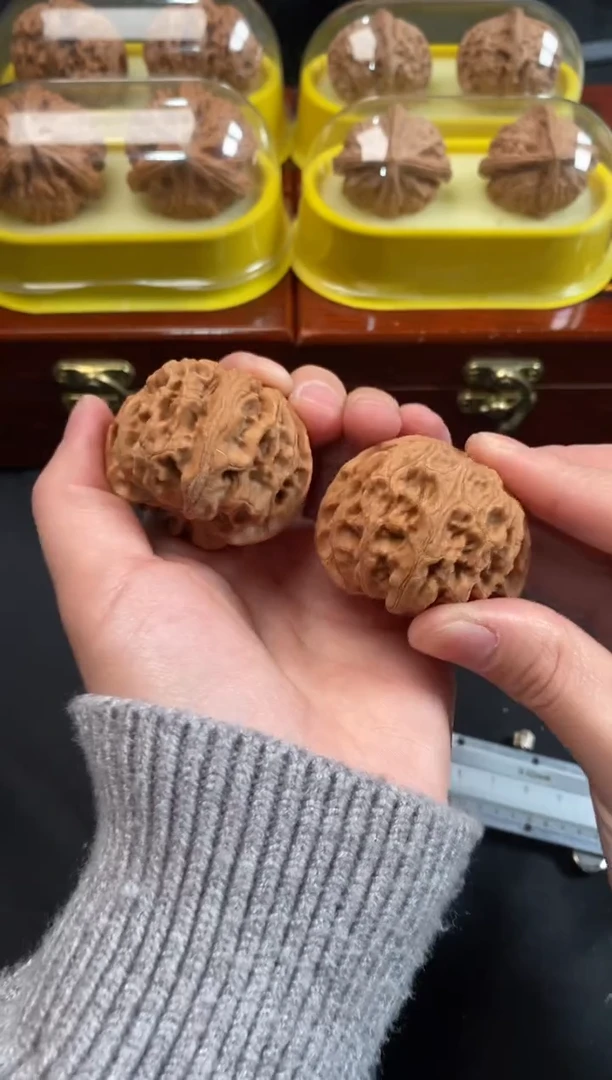 把件文玩核桃苹果园43尺R741