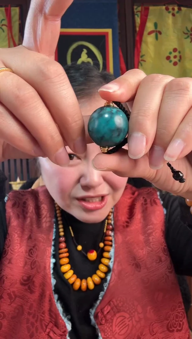 无非金属藏地绿的古珠