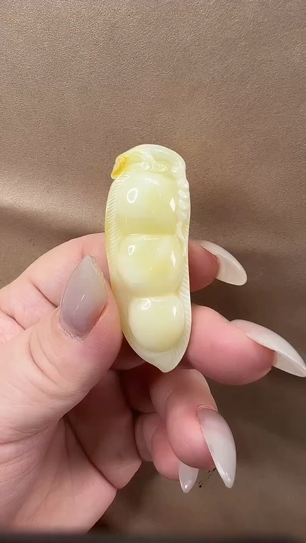 琥珀颈饰未镶嵌吊坠