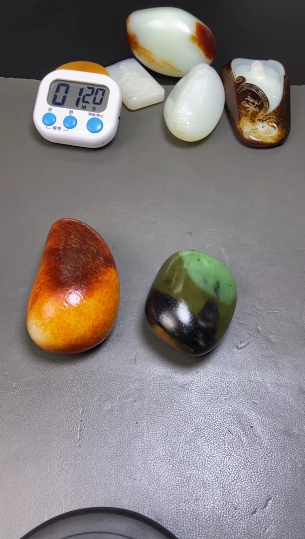 和田玉未镶嵌把件1