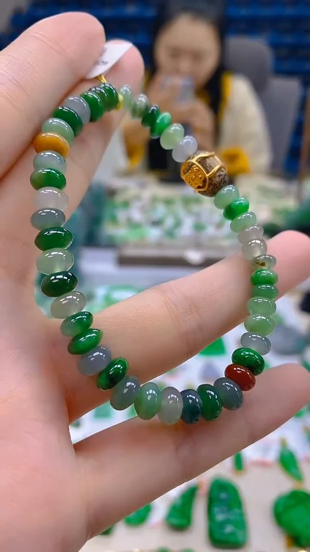 颈饰未镶嵌翡翠新号开播 全场乱卖